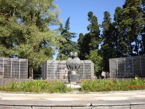 Обезьяний питомник в Адлере, Современные, Достопримечательности, Цветные