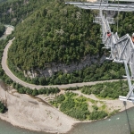 SkyBridge (СкайБридж, самый длинный пешеходный мост в мире), Современные, Достопримечательности, Цветные