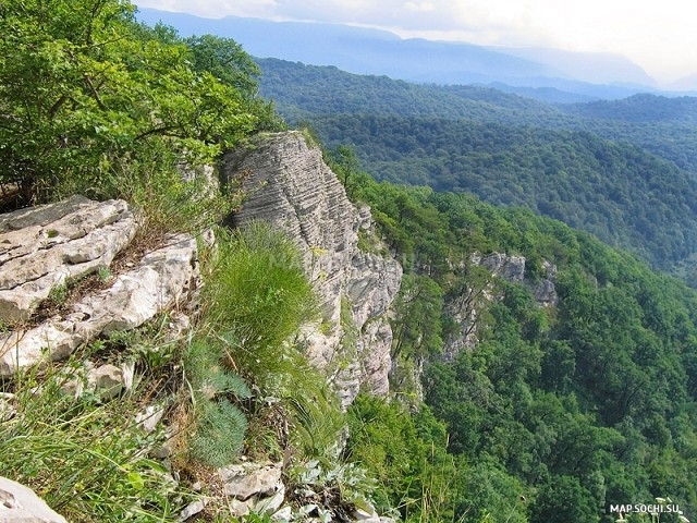 Орлиные скалы, Современные, Достопримечательности, Цветные