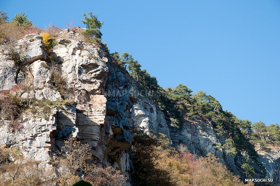 Орлиные скалы, Современные, Достопримечательности, Цветные