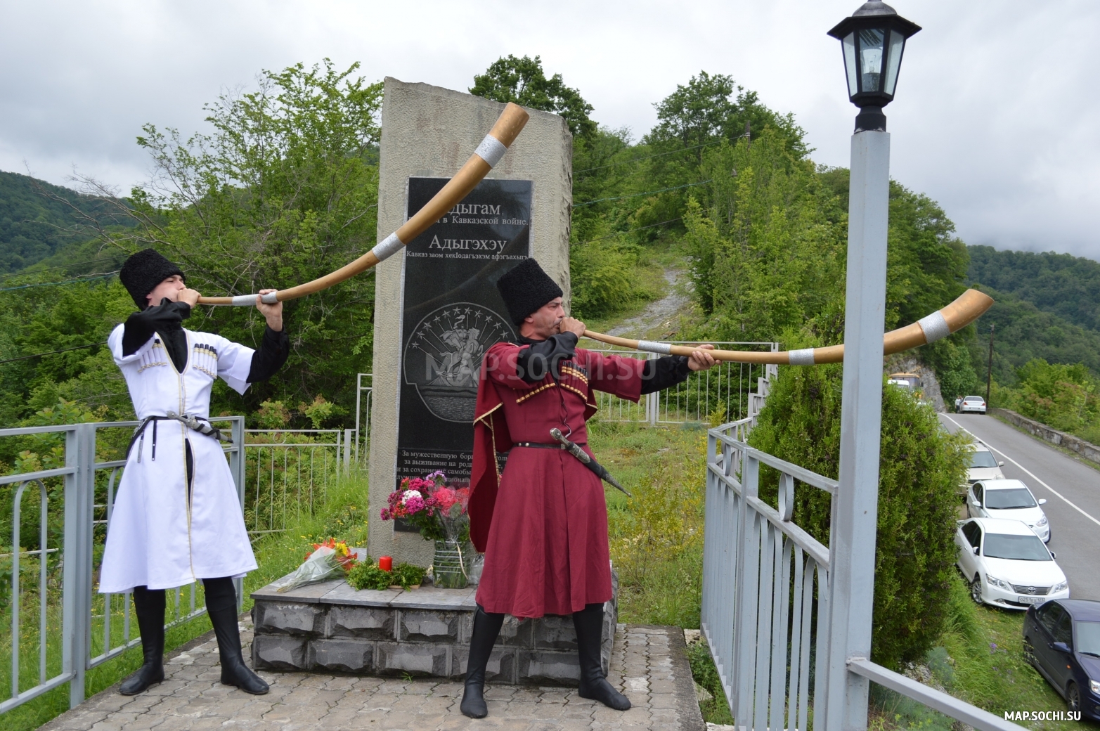 Памятник жертвам Кавказской войны, Современные, Достопримечательности, Цветные